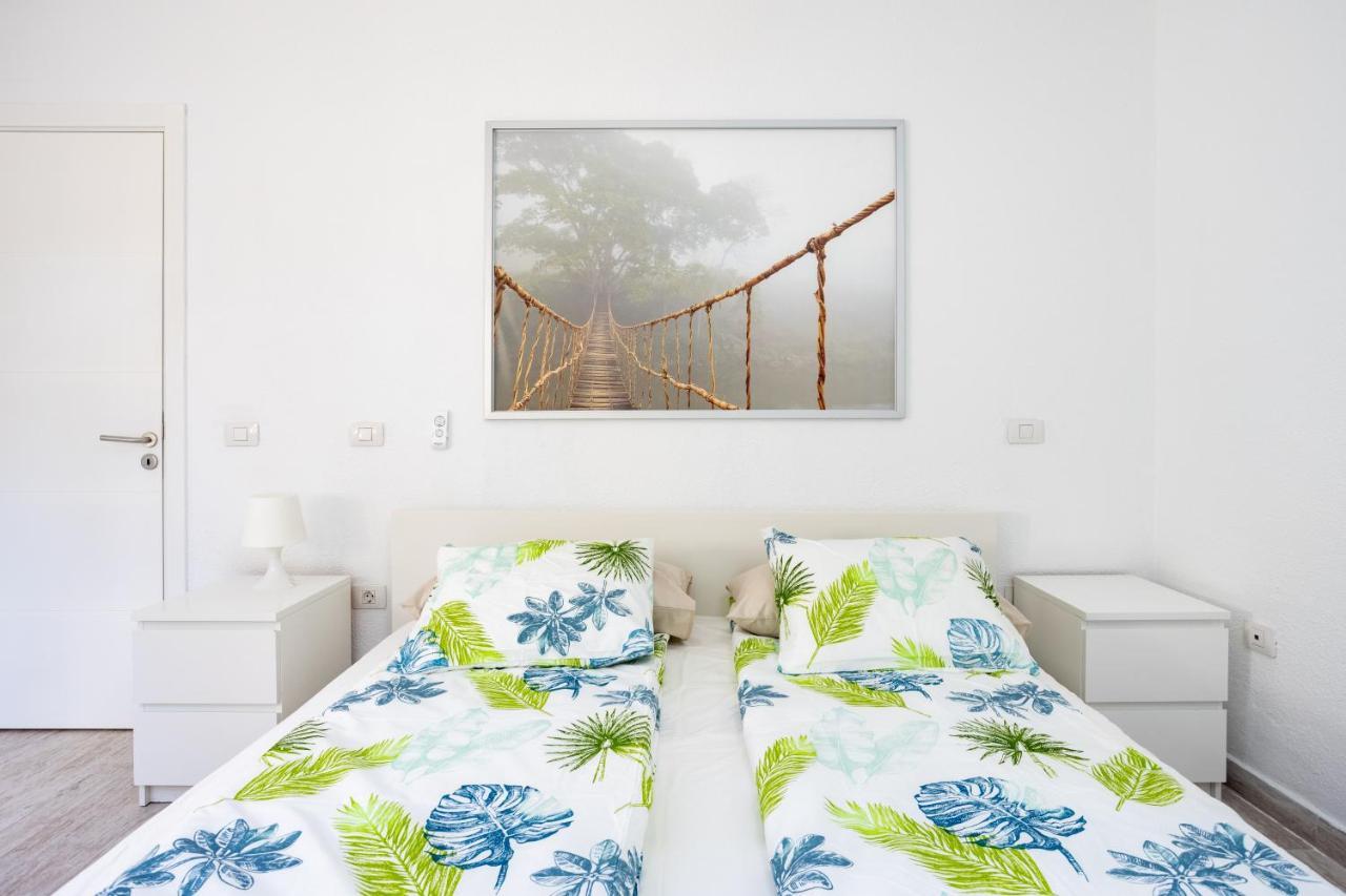 Gigantes Oasis Deluxe By Sunkeyrents Apartment Santiago del Teide Екстериор снимка
